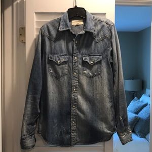 Men’s Distressed Light Denim Shirt